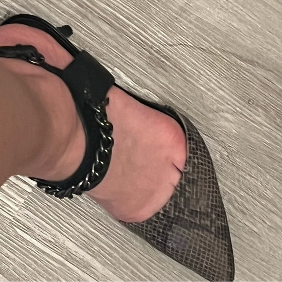 Elegant Coach Black and Gray Women's Shoes - Picture 2 of 9